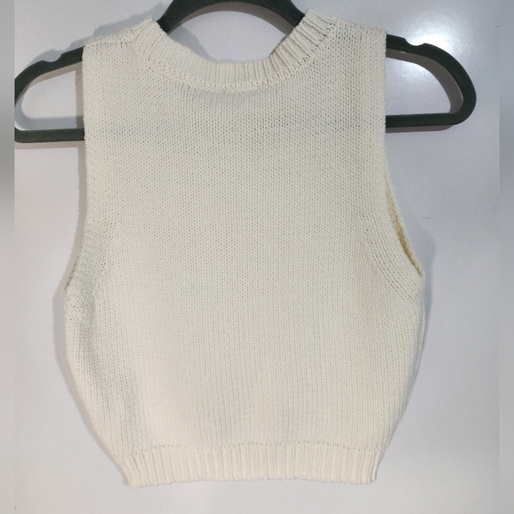 NWT Bride Cropped, Sleeveless, Sweater Size S - Picture 4 of 7